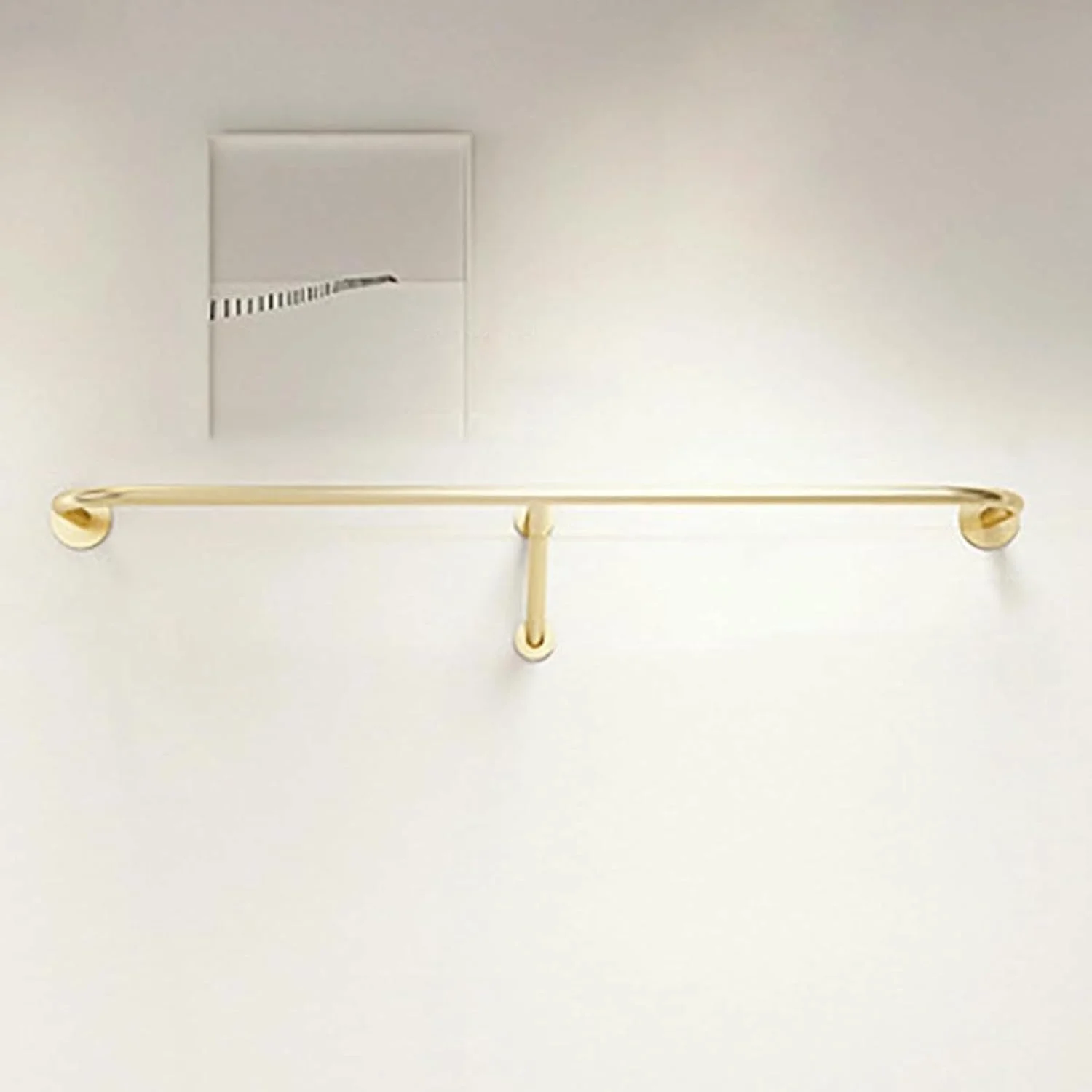 ریل لباس دیواری، رخت آویز فلزی، رگال لباس، رگال لباس مدرن صنعتی برای فروشگاه پوشاک، رگال نمایش بوتیک خلاقانه، طلایی