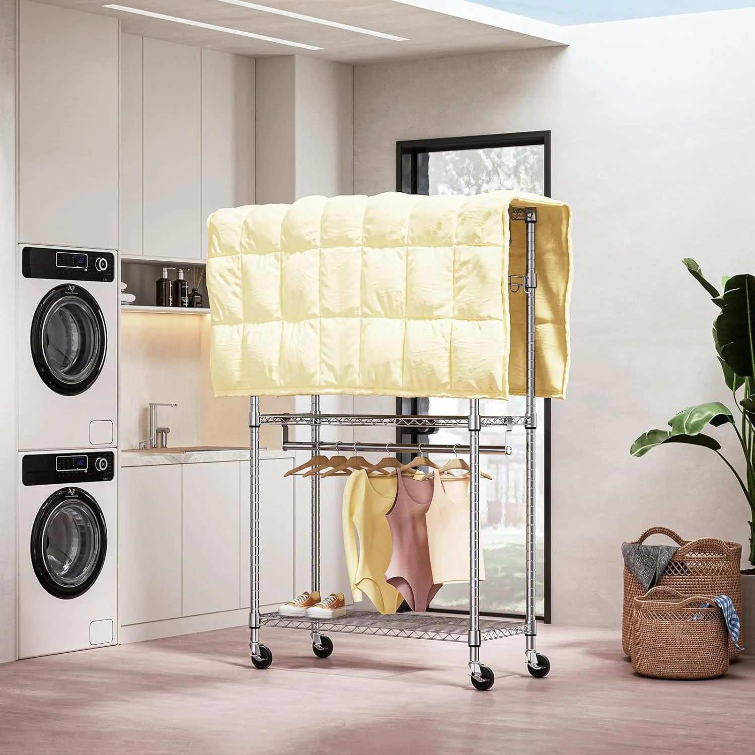 رگال لباس چرخ دار سنگین MZG، دارای 3 طبقه قفسه سیمی قابل تنظیم با 2 میله و قلاب های جانبی، رگال لباس کمدی با چرخ، کروم 40 در 75 در 189 سانتی متر