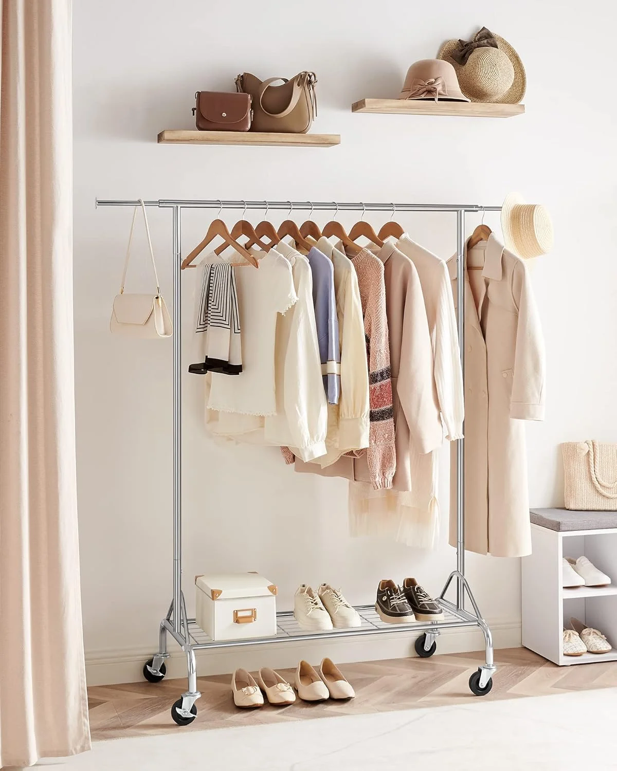 ریل لباس فلزی سنگین Songmics با قفسه کفش، کروم، حداکثر بار 50 کیلوگرم، Hsr02S ریل لباس فلزی سنگین Songmics با قفسه کفش، کروم، حداکثر بار 50 کیلوگرم، Hsr02S