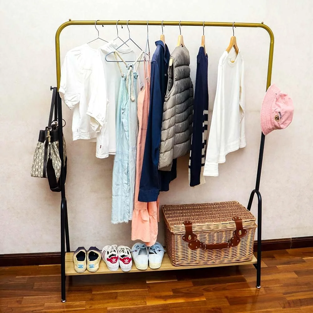 رگال لباس ایستاده آزاد YAHOME، رگال فلزی لباس، میله آویز لباس تک ردیفه با قفسه ذخیره سازی زیرین برای کفش، کیف دستی، سبد، دکور اتاق خواب داخلی
