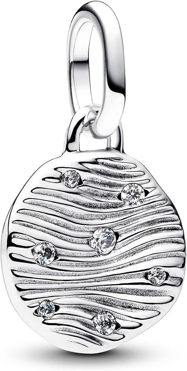 آویز گردنبند کوچک پاندورا مدل ME 793860C01 با حکاکی، از نقره استرلینگ با زیرکونیا مکعبی، سازگار با آویزهای Me و Moments