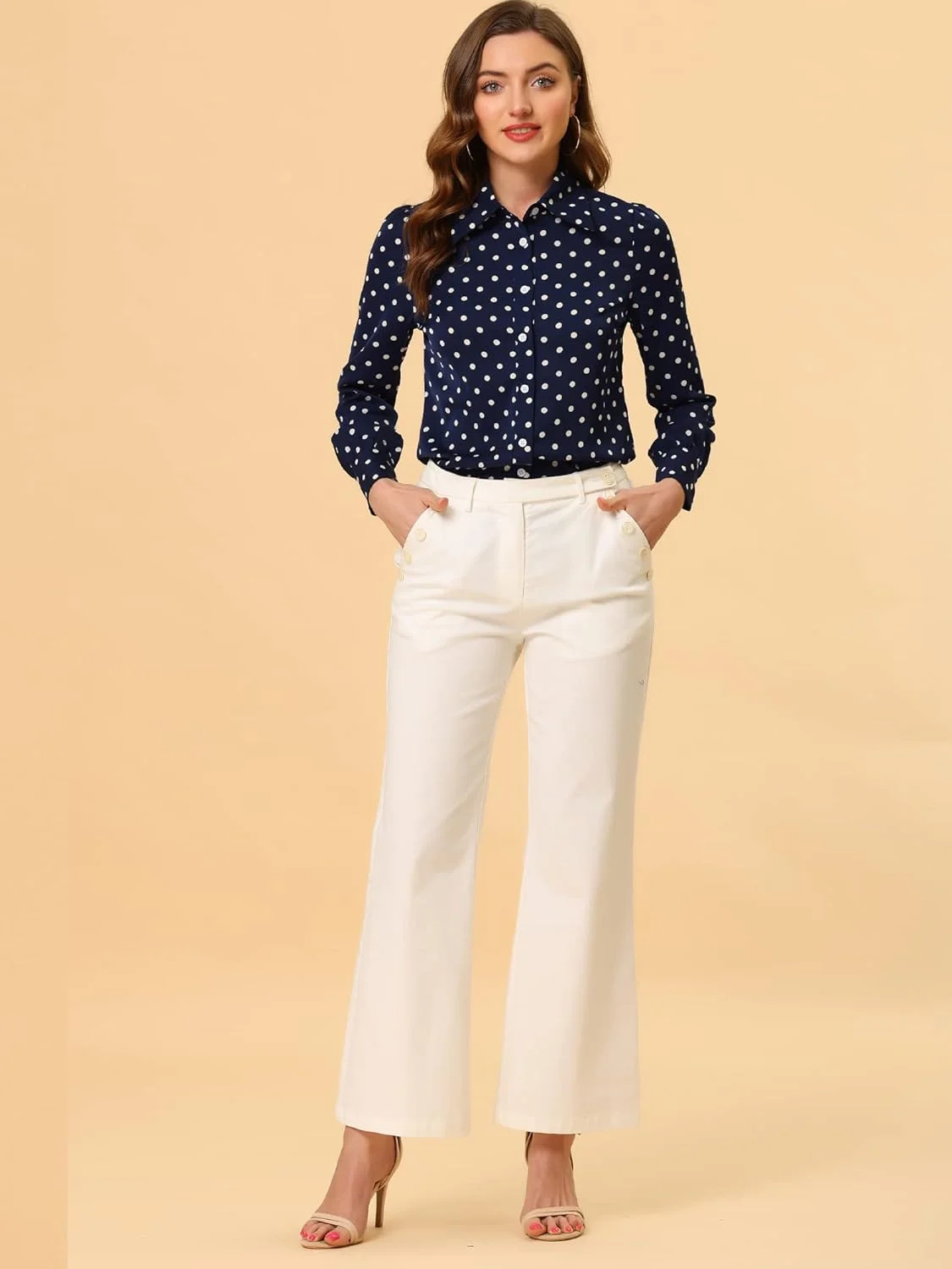 بلوز زنانه طرح خال خالی، دکمه دار، آستین بلند، مناسب استایل کژوال و محیط کار