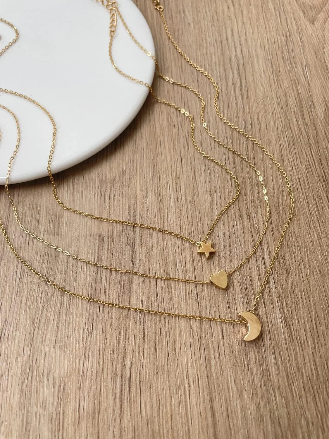 گردنبند آویز چند لایه زنجیره ای شیک و مد روز زنانه و دخترانه (14581np)، طلایی