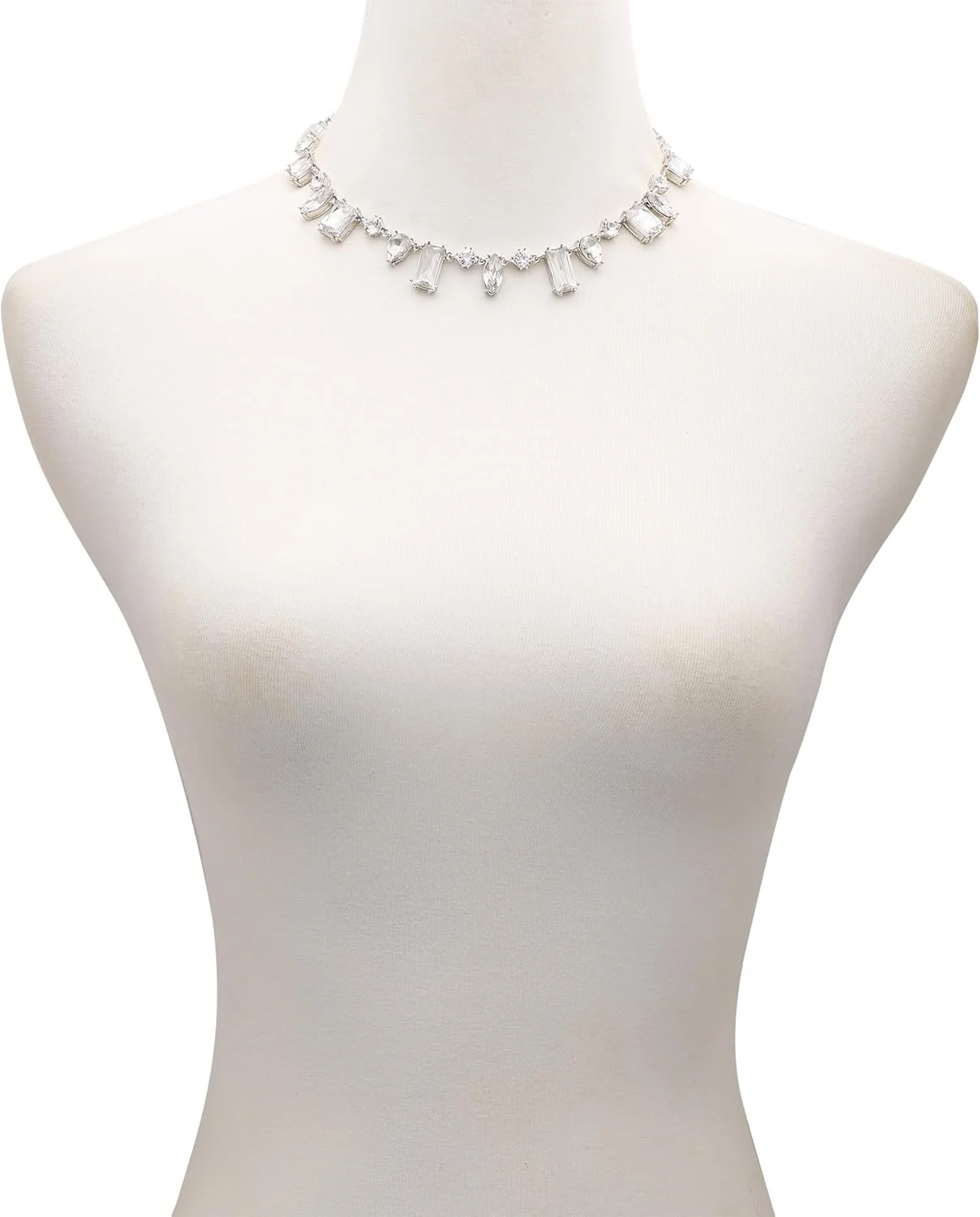 گردنبند نقره ای رنگ نگین دار گس گردنبند نقره ای رنگ نگین دار گس