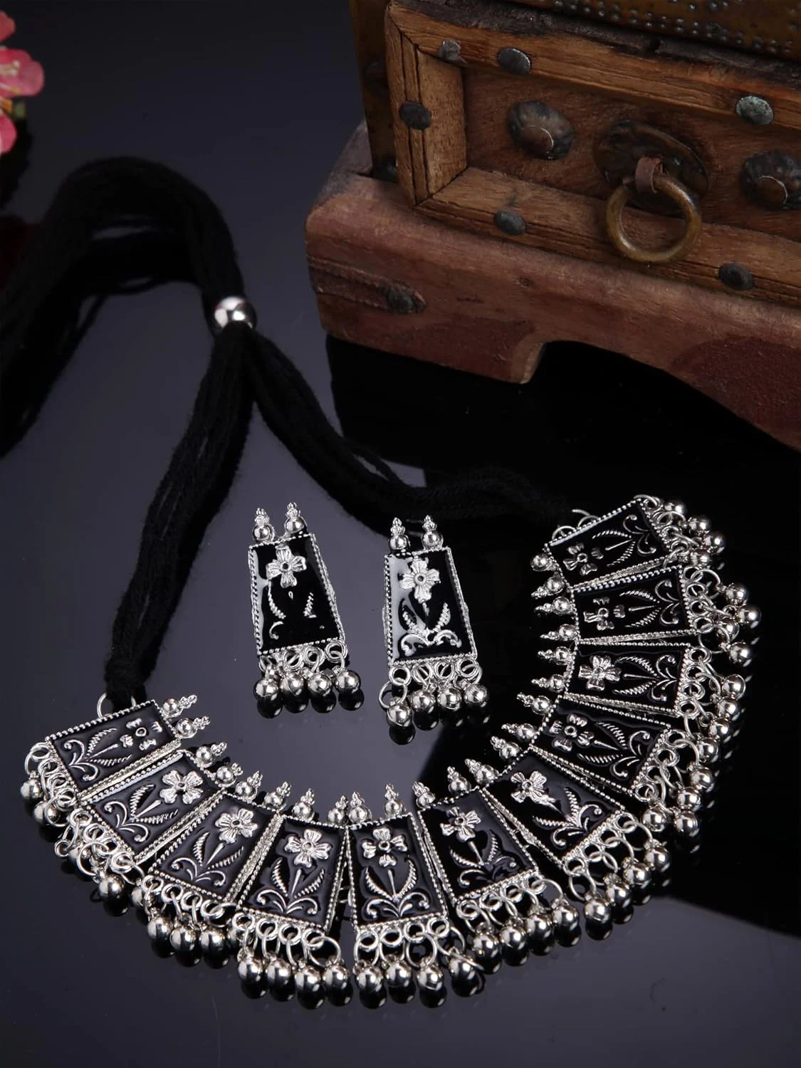 ست جواهرات گردنبند نقره ای اکسیدایز شده شیک و جدید زنانه ست جواهرات گردنبند نقره ای اکسیدایز شده شیک و جدید زنانه