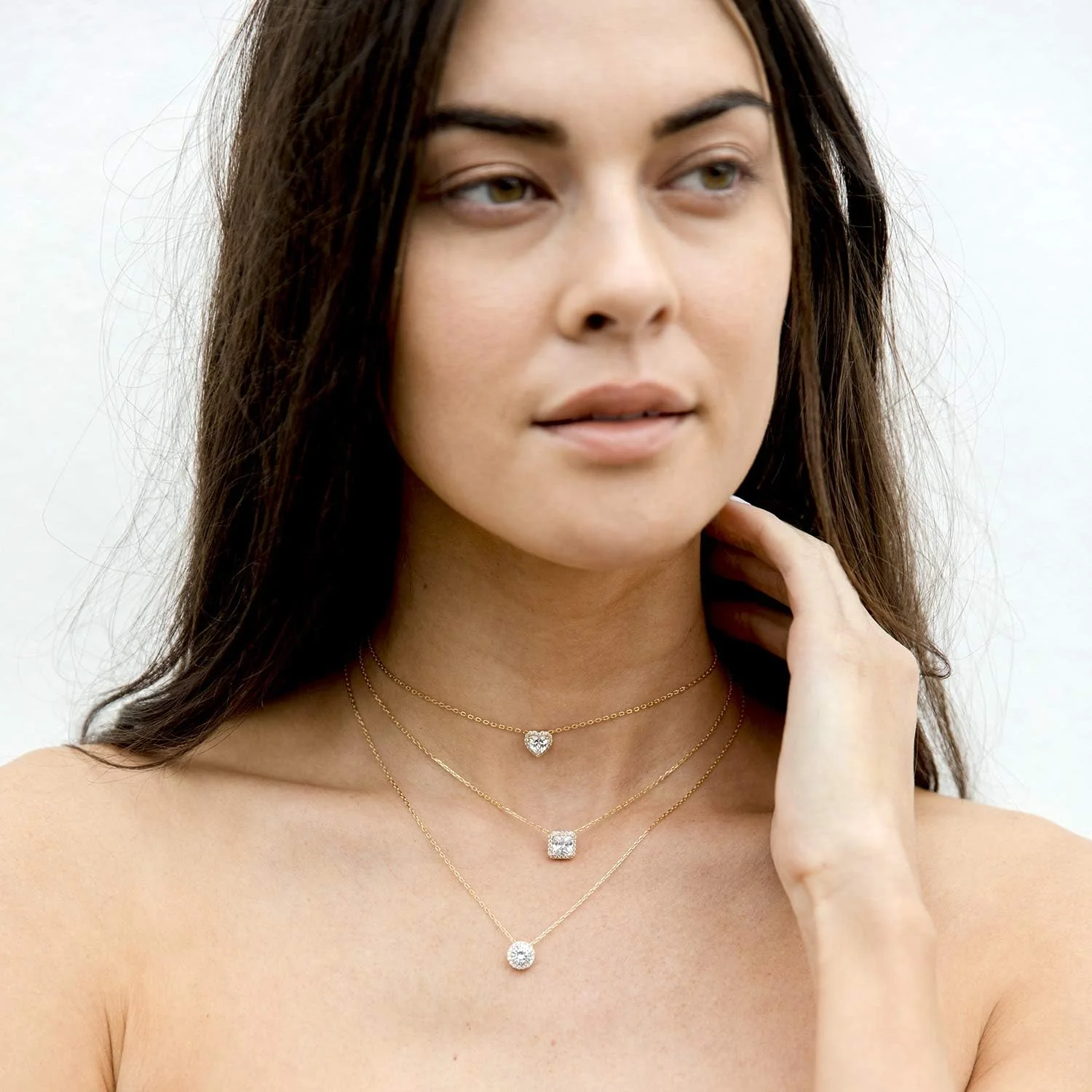 گردنبند آویز تک نگین گرد با روکش طلای 14 عیار پاوی | گردنبند طلا برای زنان | زنجیر کشویی قابل تنظیم