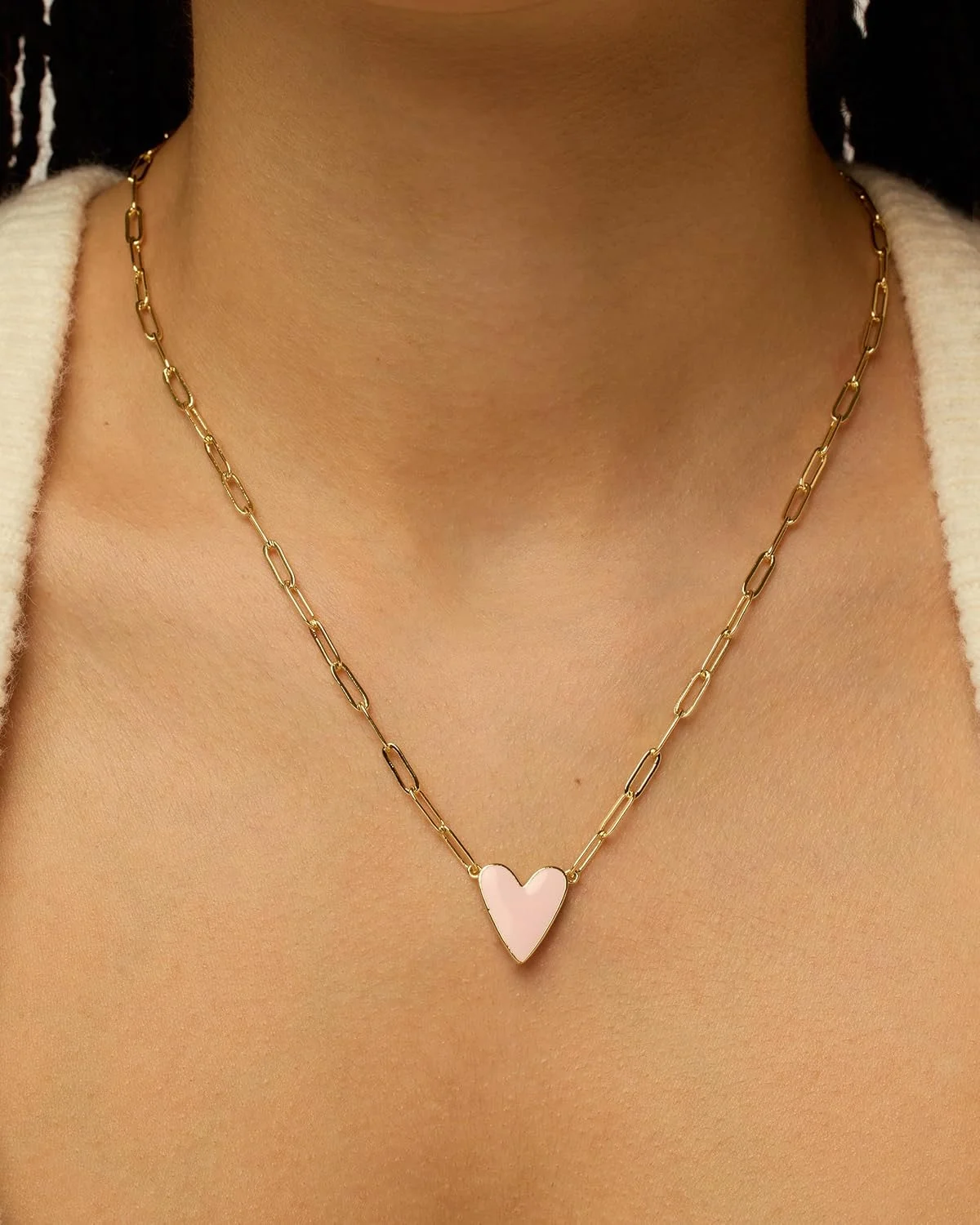 گردنبند آویز قلب میناکاری شده با روکش طلای 14 عیار PAVOI برای زنان | گردنبند زنجیری | آویز قلب میناکاری شده آبی صورتی بنفش سفید گردنبند آویز قلب میناکاری شده با روکش طلای 14 عیار PAVOI برای زنان | گردنبند زنجیری | آویز قلب میناکاری شده آبی صورتی بنفش سفید