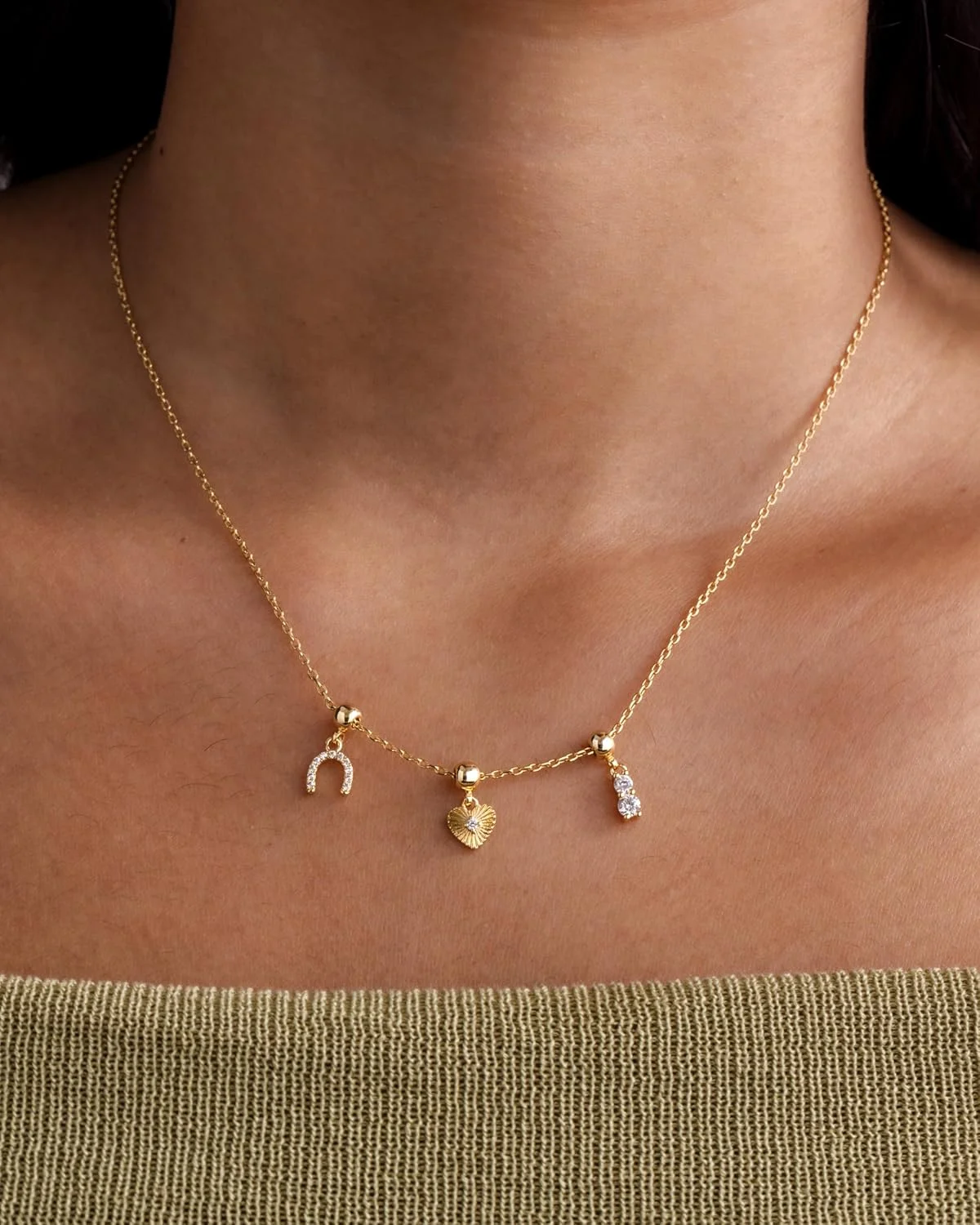 گردنبند آویز فانتزی با روکش طلای 14 عیار و نگین زیرکونیا | آویزهای ظریف و زیبا | آویز نعل اسب و قلب