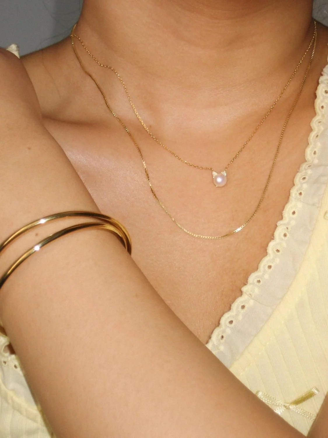 آویز مروارید گربه ای با مروارید پرورشی آب شیرین AAA+ و روکش طلای 14 عیار