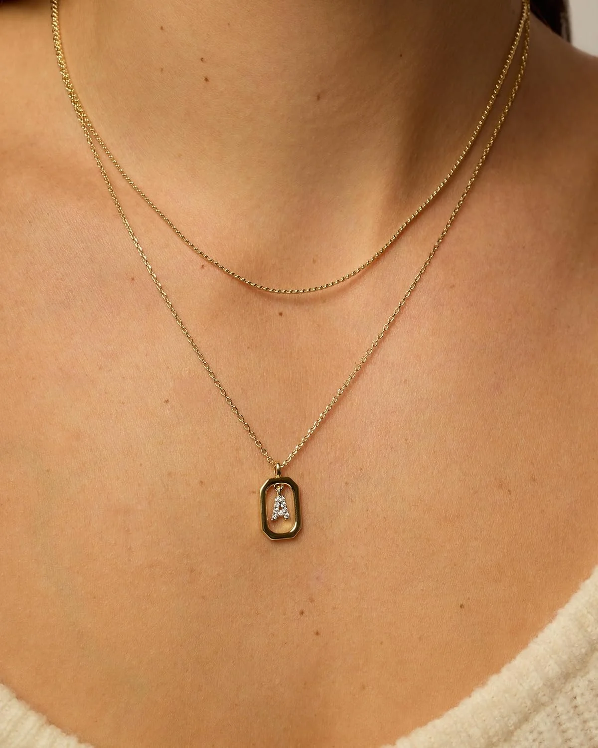 گردنبند لایه ای با آویز حرف اول اسم با روکش طلای 14 عیار و نگین زیرکونیا | گردنبندهای لایه ای حروف برای زنان