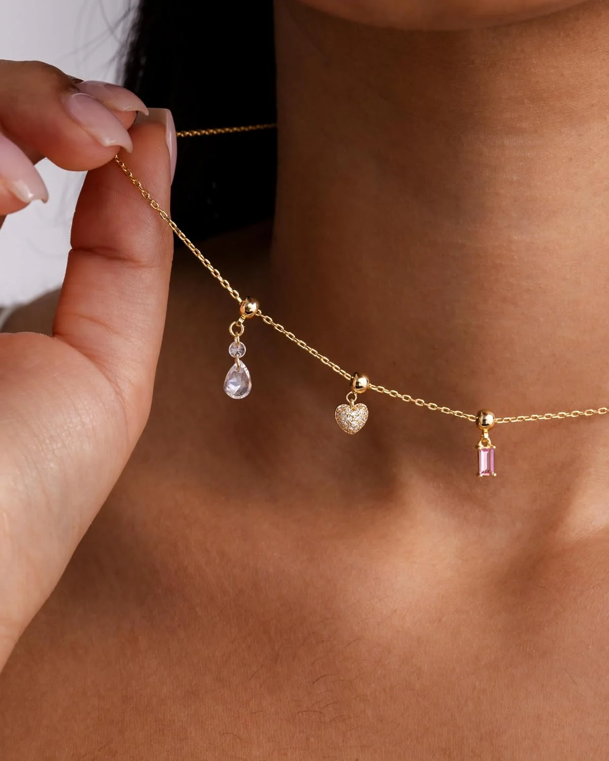 گردنبند آویز فانتزی با روکش طلای 14 عیار و نگین زیرکونیا کیوبیک پاوی برای زنان | آویزهای گردنبند ظریف و زیبا | آویزهای باگت قلبی CZ