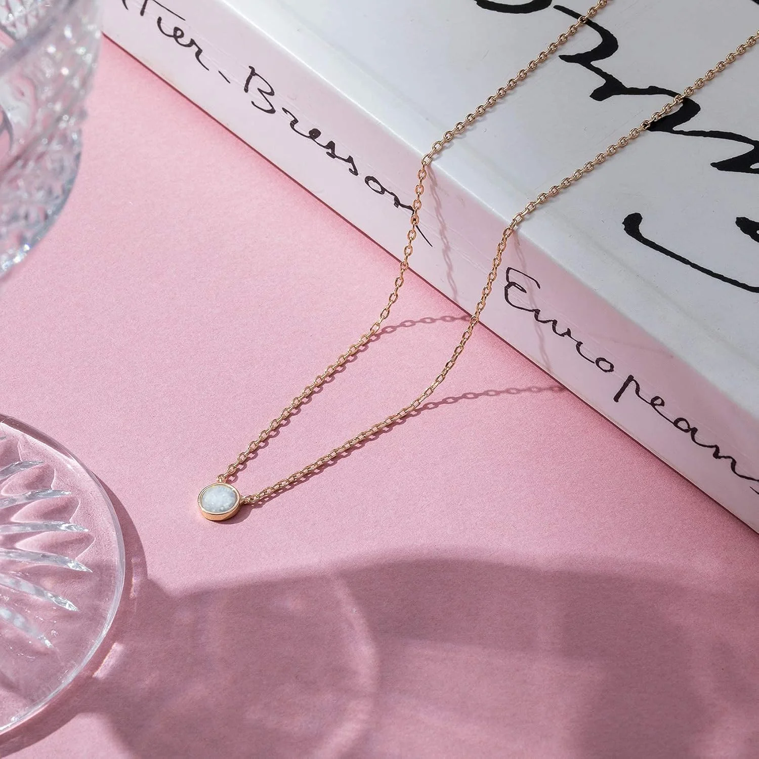 گردنبند اُپال سفید با روکش طلای 14 عیار PAVOI | گردنبندهای اُپال زنانه