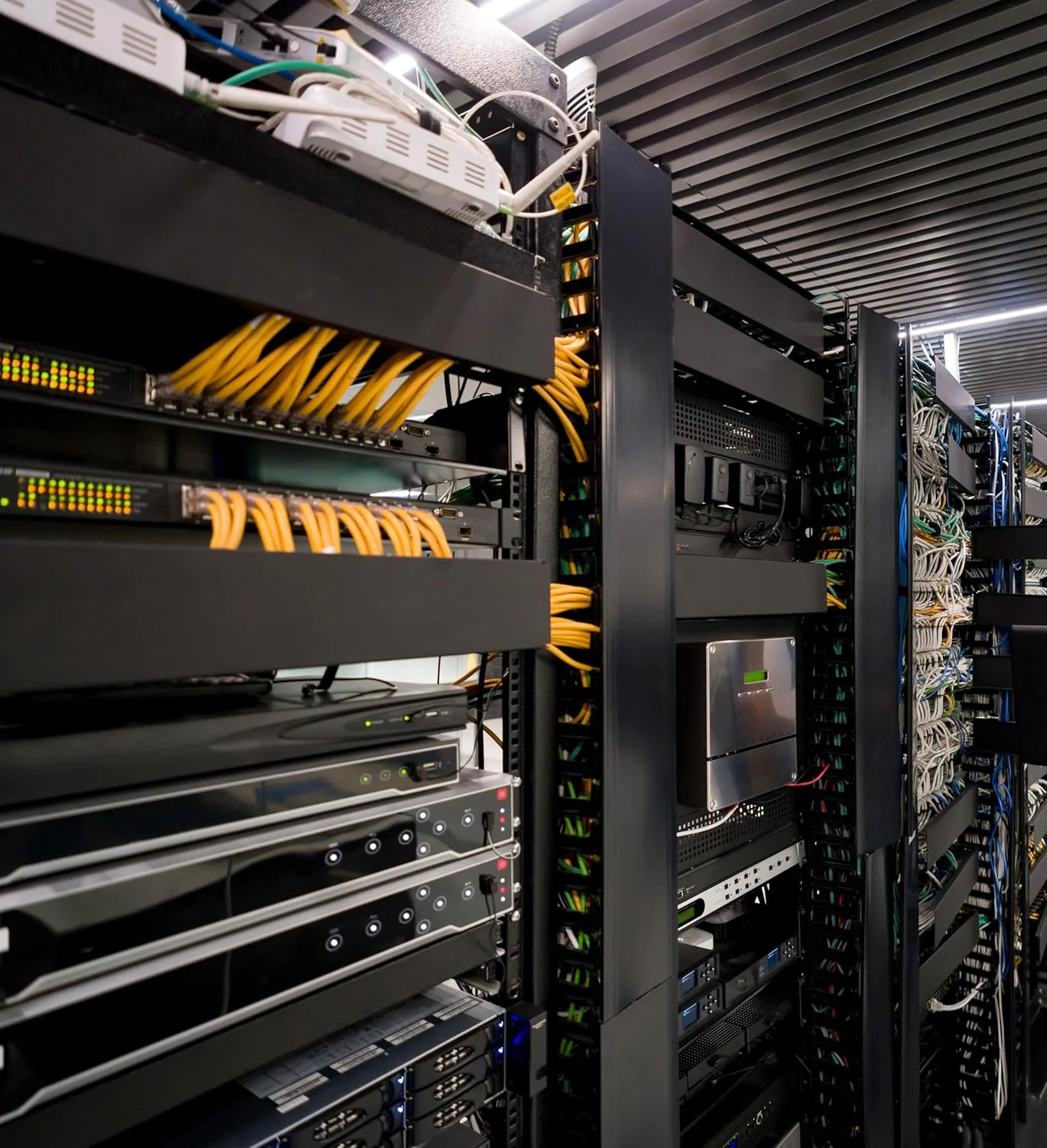 مدیریت کابل افقی 12 شیار پلاستیکی (مشکی، 1U)