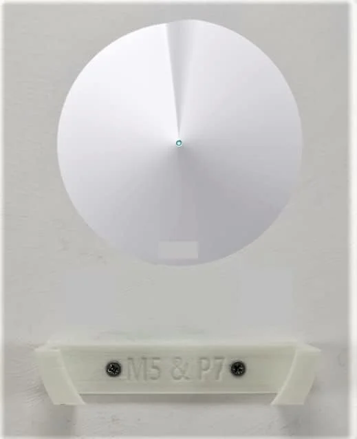 براکت دیواری برای سیستم وای فای مش Tp Link Deco M5 و P7 (سفید)