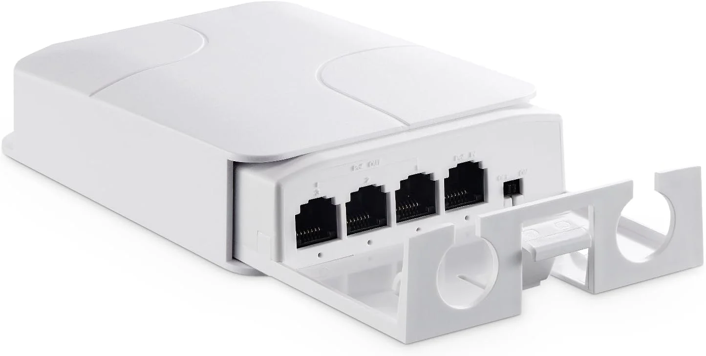 تقویت کننده PoE چهار پورت YuLinca مناسب فضای باز، 1 ورودی PoE به 3 خروجی PoE، تکرار کننده PoE با استاندارد IEEE 802.3 af/at 30W با سرعت 10/100Mbps، سوئیچ عبور PoE ضد آب قابل نصب روی دیوار