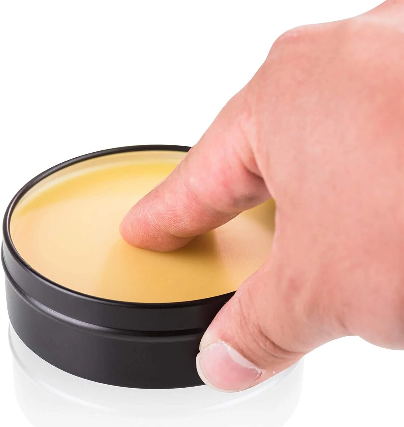 پماد موی کلاسیک روغنی لاکی فرانس - به سبک دهه 1920. ساخت دست در ایالات متحده آمریکا. حالت دهی متوسط - درخشش متوسط.