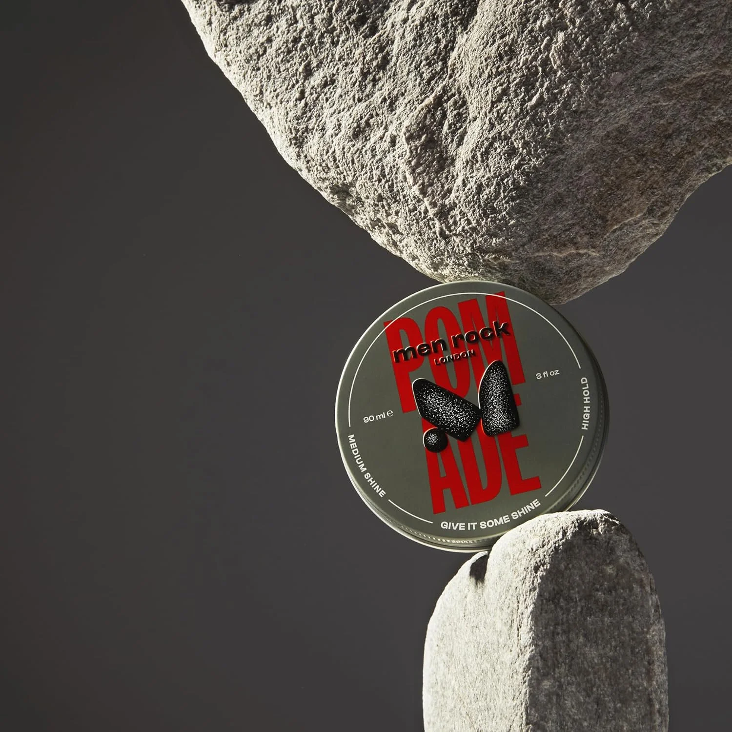 پماد حالت دهنده مو مردانه، براقیت متوسط و نگهداری قوی، فرمولاسیون بر پایه آب، استفاده و شستشوی آسان، ایده آل برای آقایان با مدل موهای شیک، 90 میلی لیتر