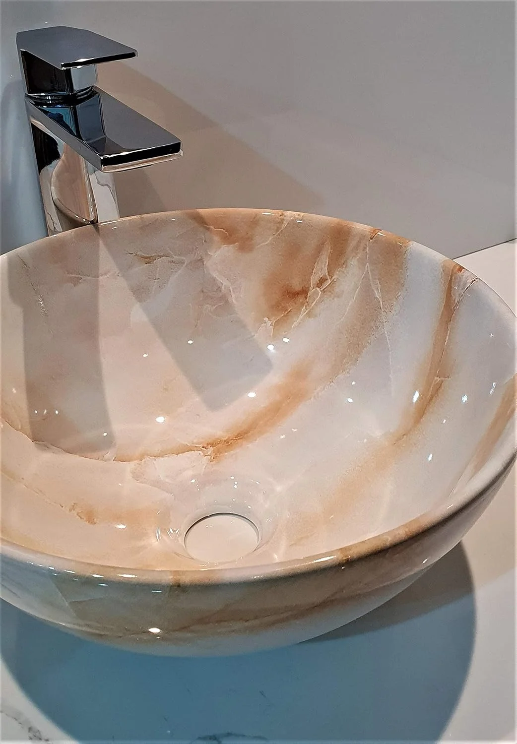 روشویی سرامیکی رومیزی طرح‌دار کوچک گرد ممتاز مناسب روشویی/سینک روکار با روکش براق برای حمام و اتاق نشیمن، ابعاد 30x30x12.5 سانتی‌متر (رنگ اونیکس براق)