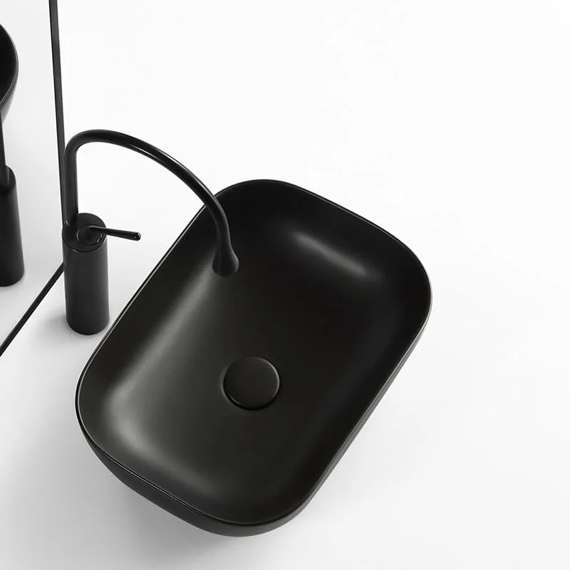 روشویی سرامیکی مشکی مات META مناسب روی کابینت | روشویی رومیزی سرامیکی حمام | روشویی روکار | روشویی برای حمام - 45.72x33.02x13.97 سانتی متر - مشکی مات