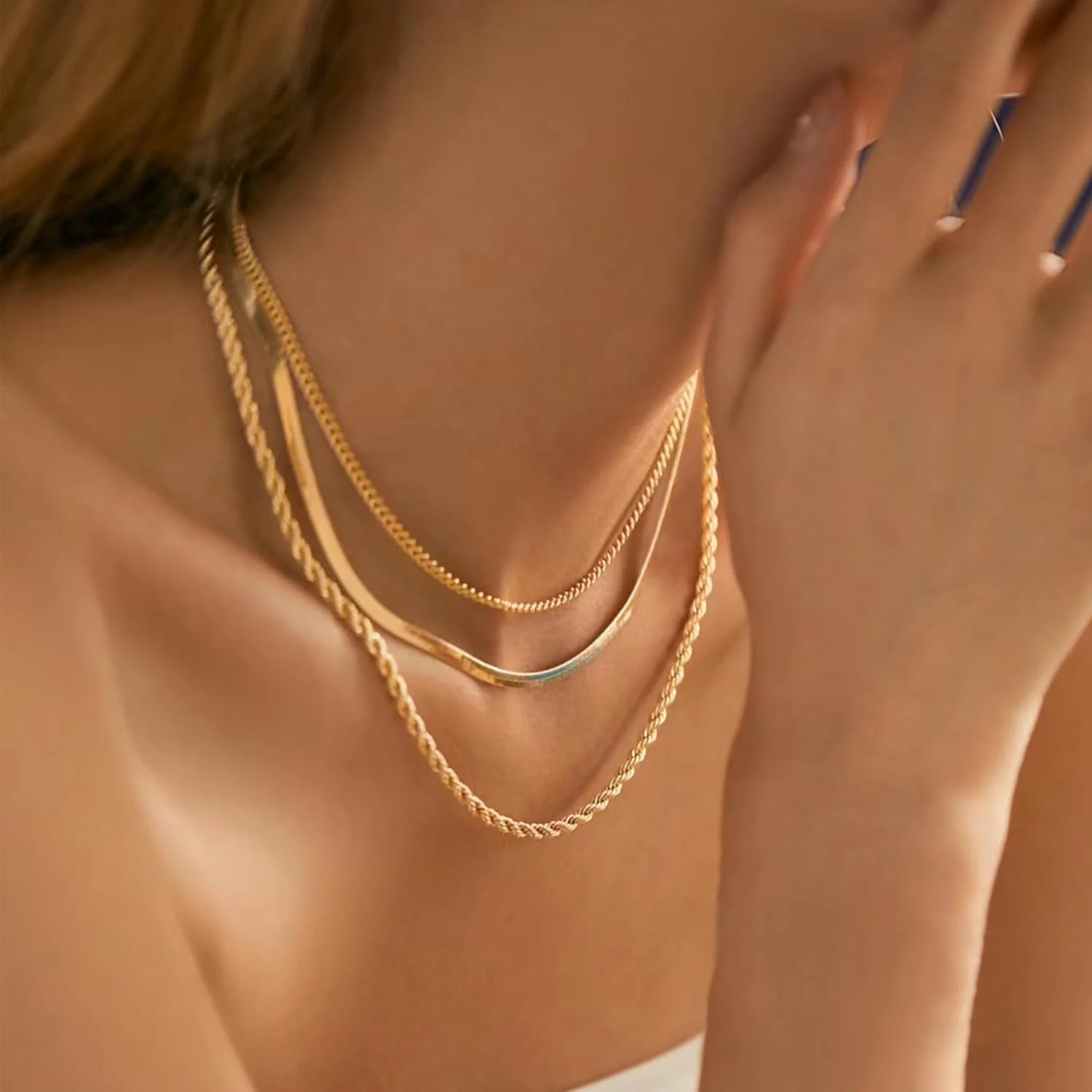 ست 6 عددی گردنبند زنجیری طلایی لایه ای زنانه، ست گردنبند چوکر ظریف با روکش طلای 18 عیار، گردنبندهای لایه ای قابل تنظیم، برای زنان