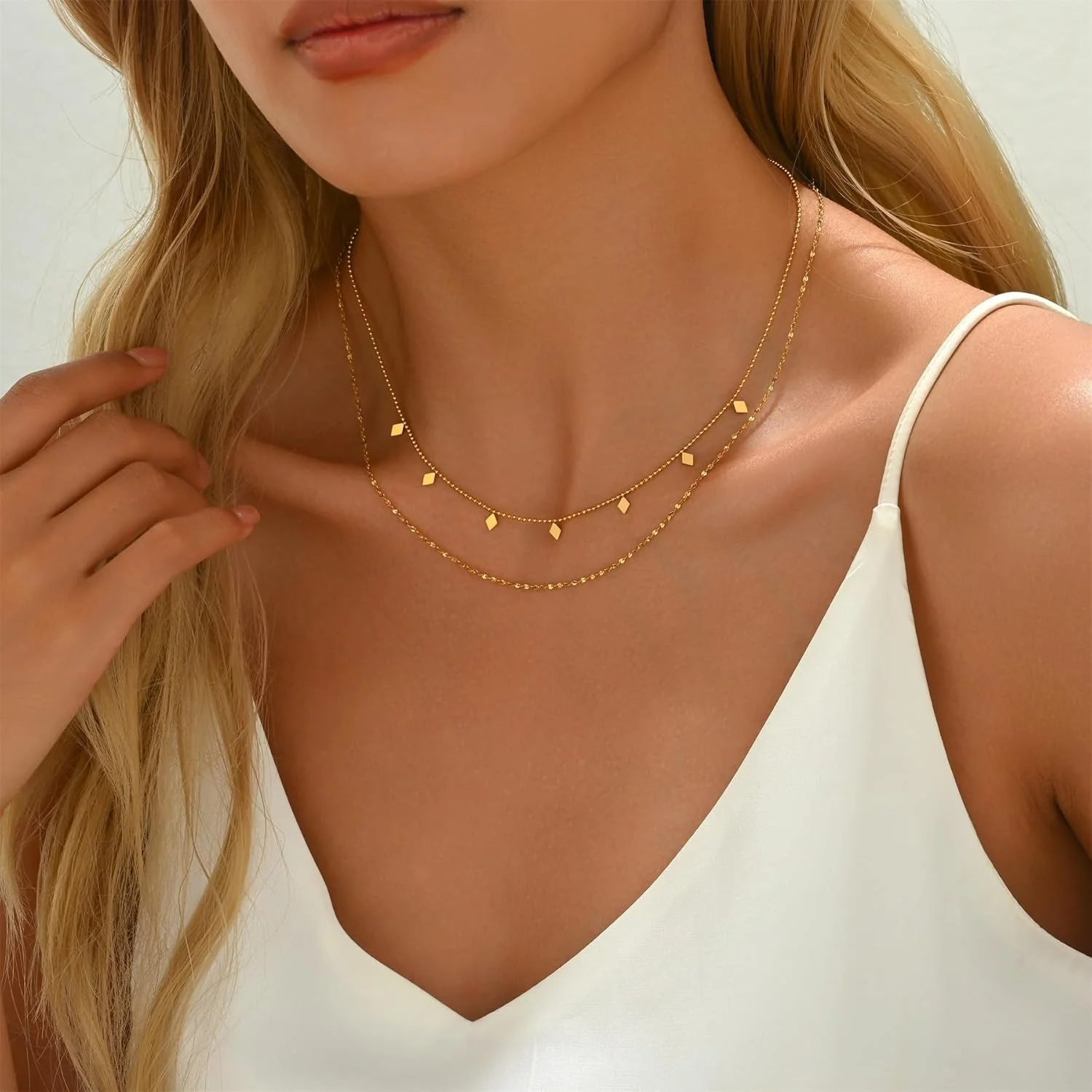 گردنبندهای لایه ای ظریف TERRIFI برای زنان، چوکر صلیب کوچک روکش طلای 18 عیار و گردنبند آویز ستاره سکه ای، جواهرات شیک و زیبا برای استفاده روزمره