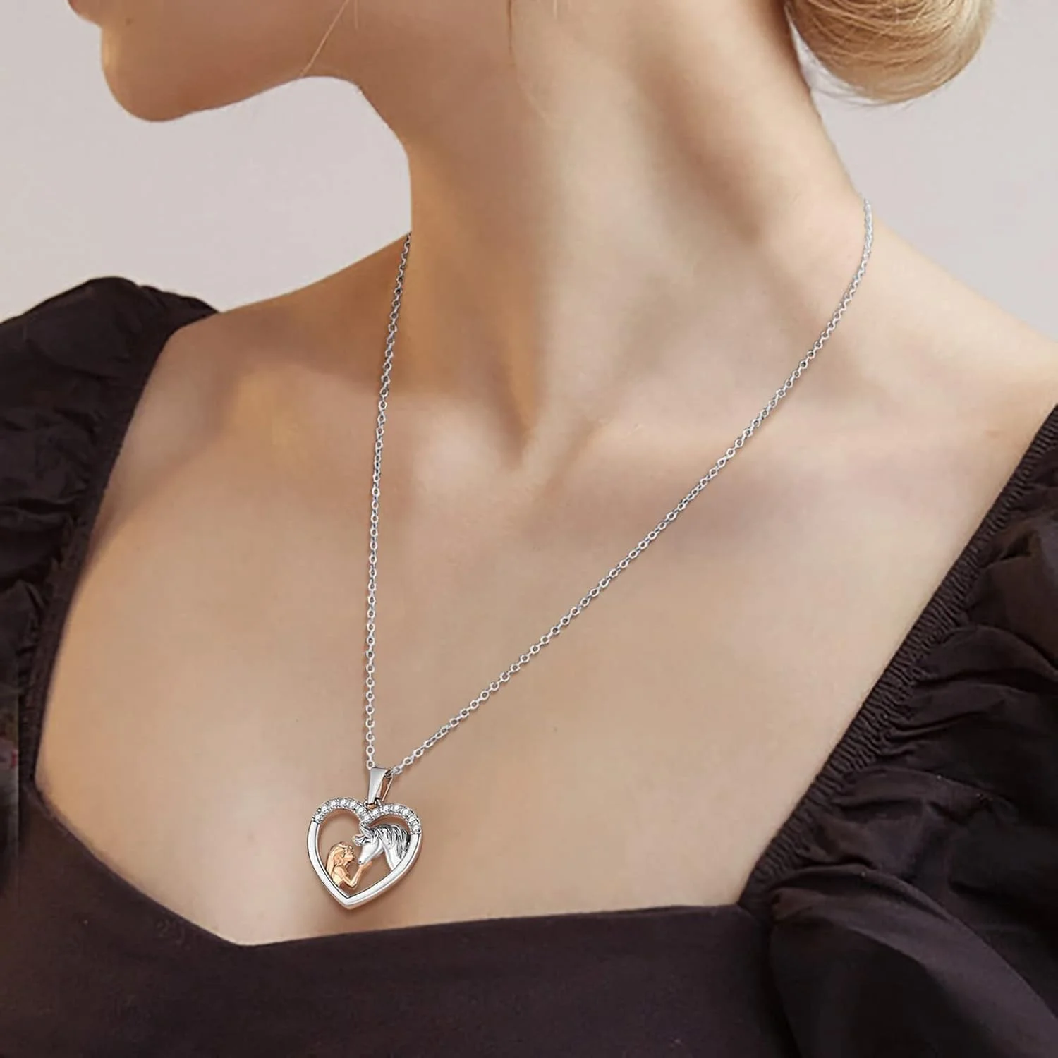 گردنبند نقره ای اسب TERRIFI برای دختران - آویز قلب استیل ضد زنگ با نگین زیرکونیا، مناسب برای تولد، کریسمس و روز مادر، جواهرات اسب برای زنان