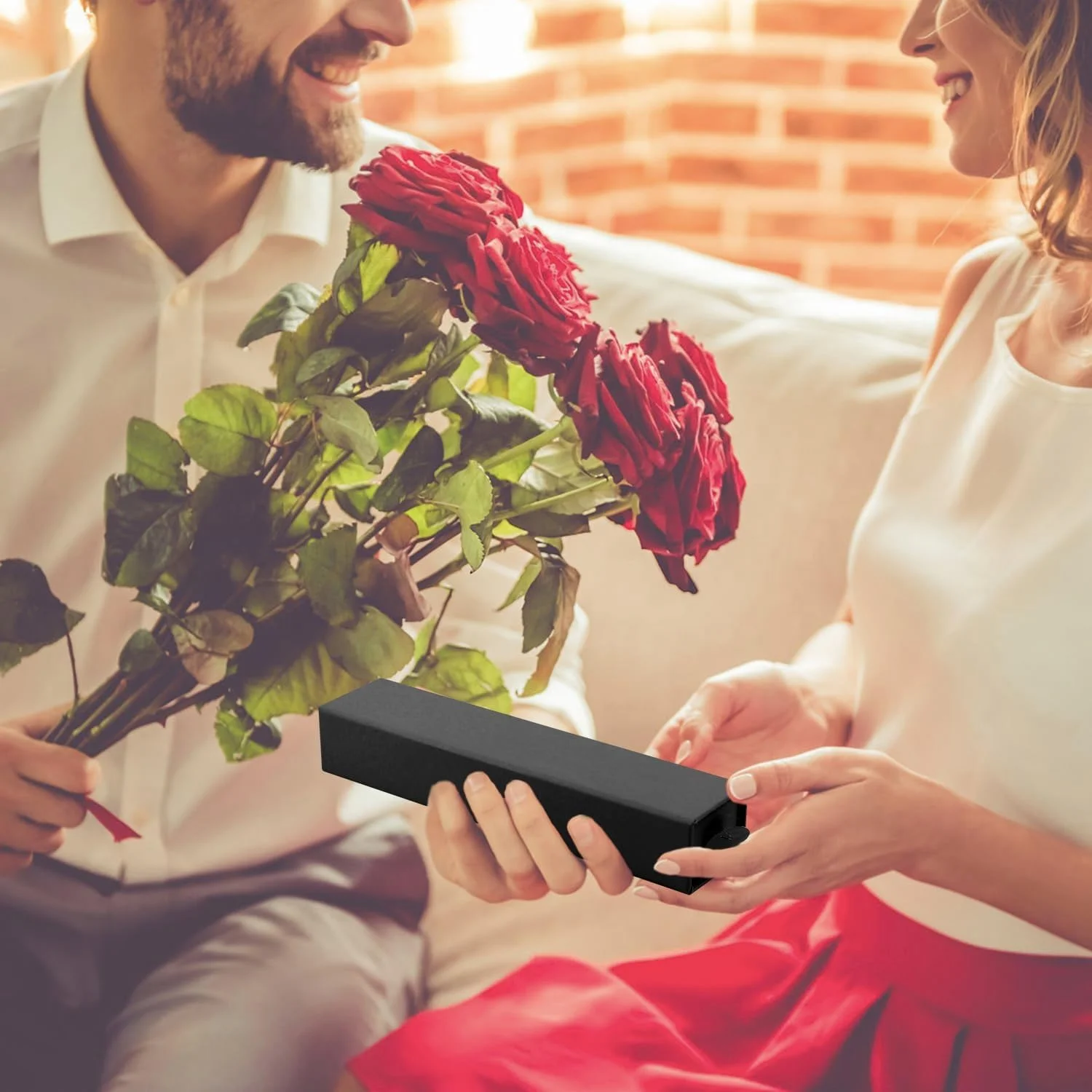 جعبه هدیه جواهرات با روکش مخملی لوکس 12 عددی، سبک کشویی جمع و جور برای سازماندهی گوشواره، انگشتر، گردنبند و دستبند (21x4.5x3.5 سانتی متر، مشکی)