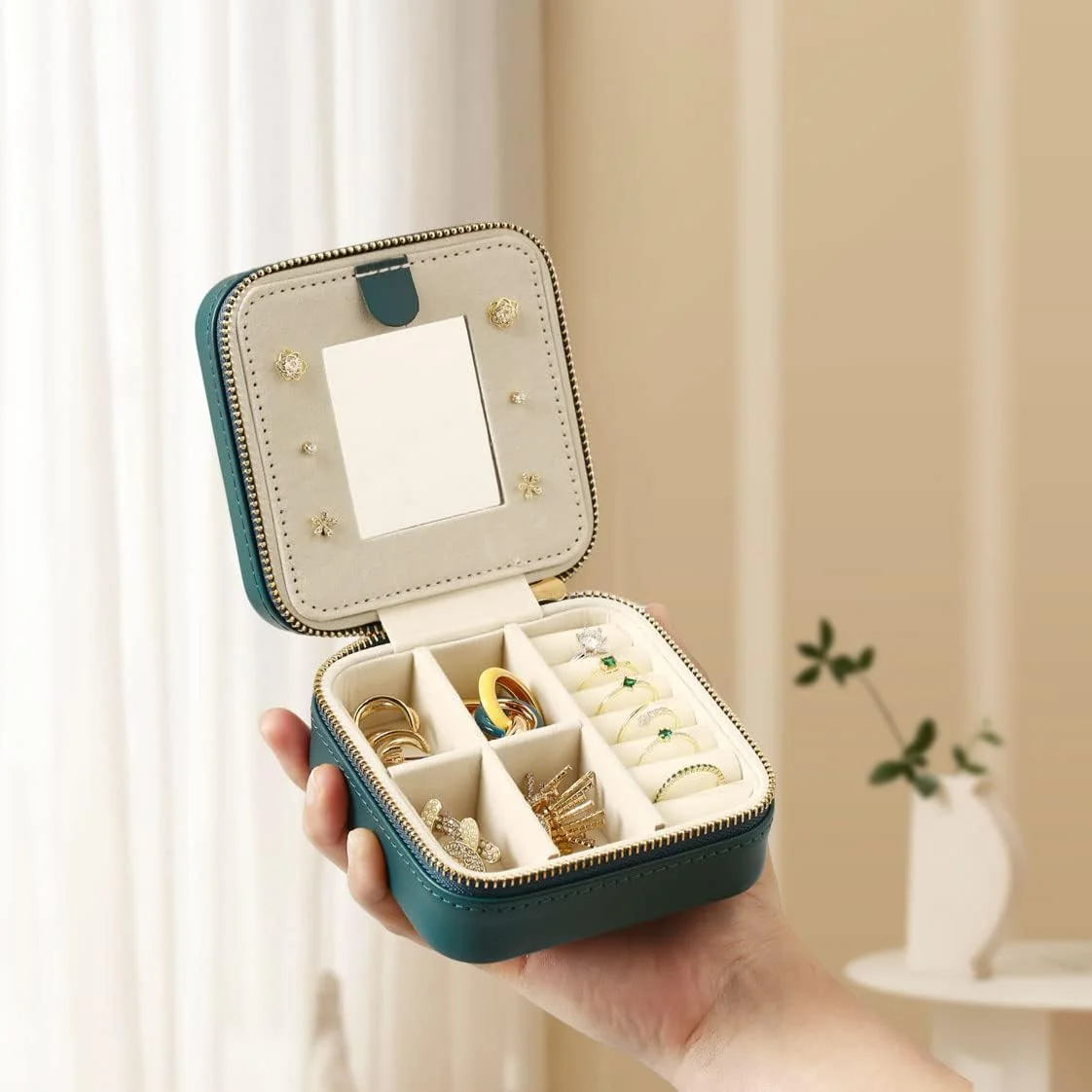 جعبه جواهرات مسافرتی کوچک TERRIFI، جعبه جواهرات مسافرتی با آینه، برای انگشتر، گوشواره، آویز، ساعت، گردنبند، رژ لب (سبز تیره)