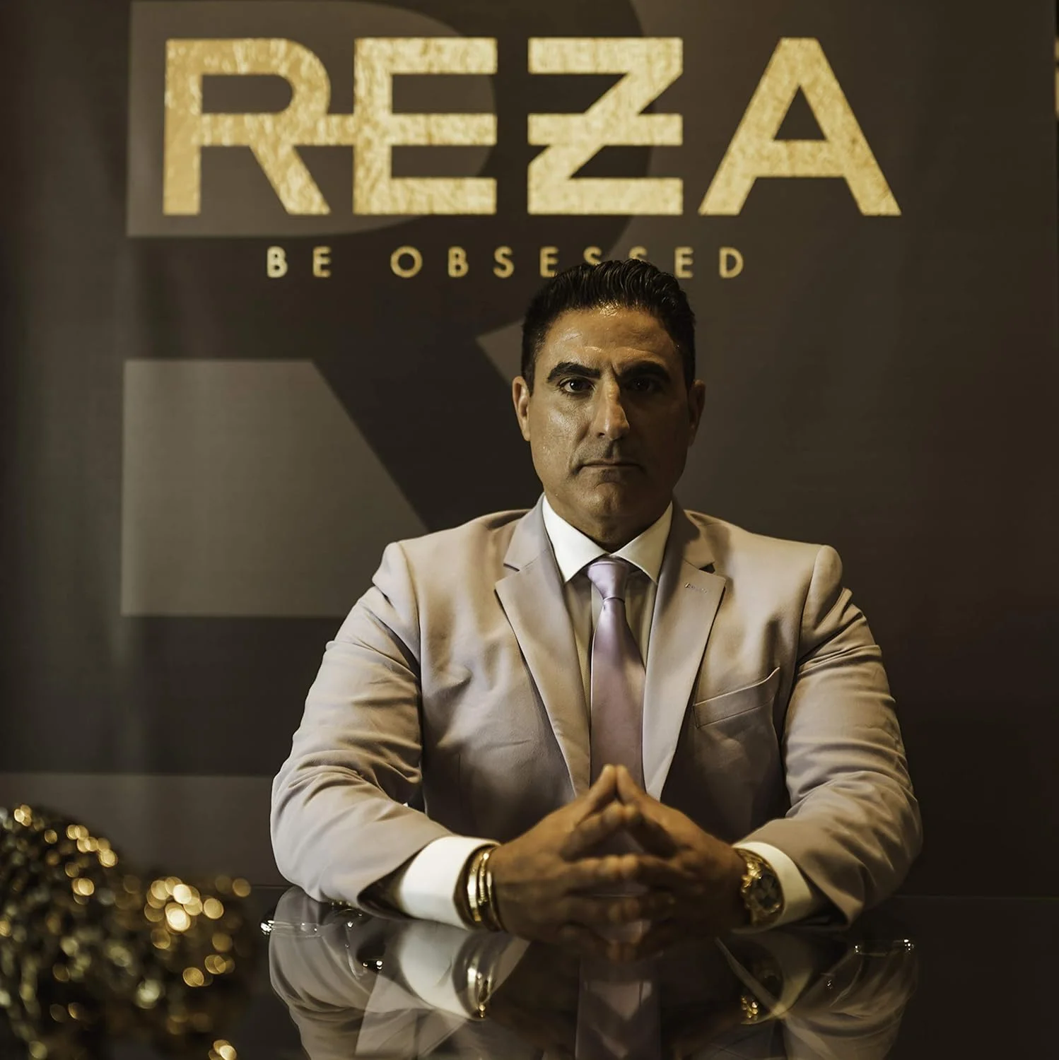 کرم حالت دهنده مو لوکس رضا: ماندگاری طولانی، پرداخت براق، بدون سولفات، بدون پارابن، 50 میلی لیتر کرم حالت دهنده مو لوکس رضا: ماندگاری طولانی، پرداخت براق، بدون سولفات، بدون پارابن، 50 میلی لیتر