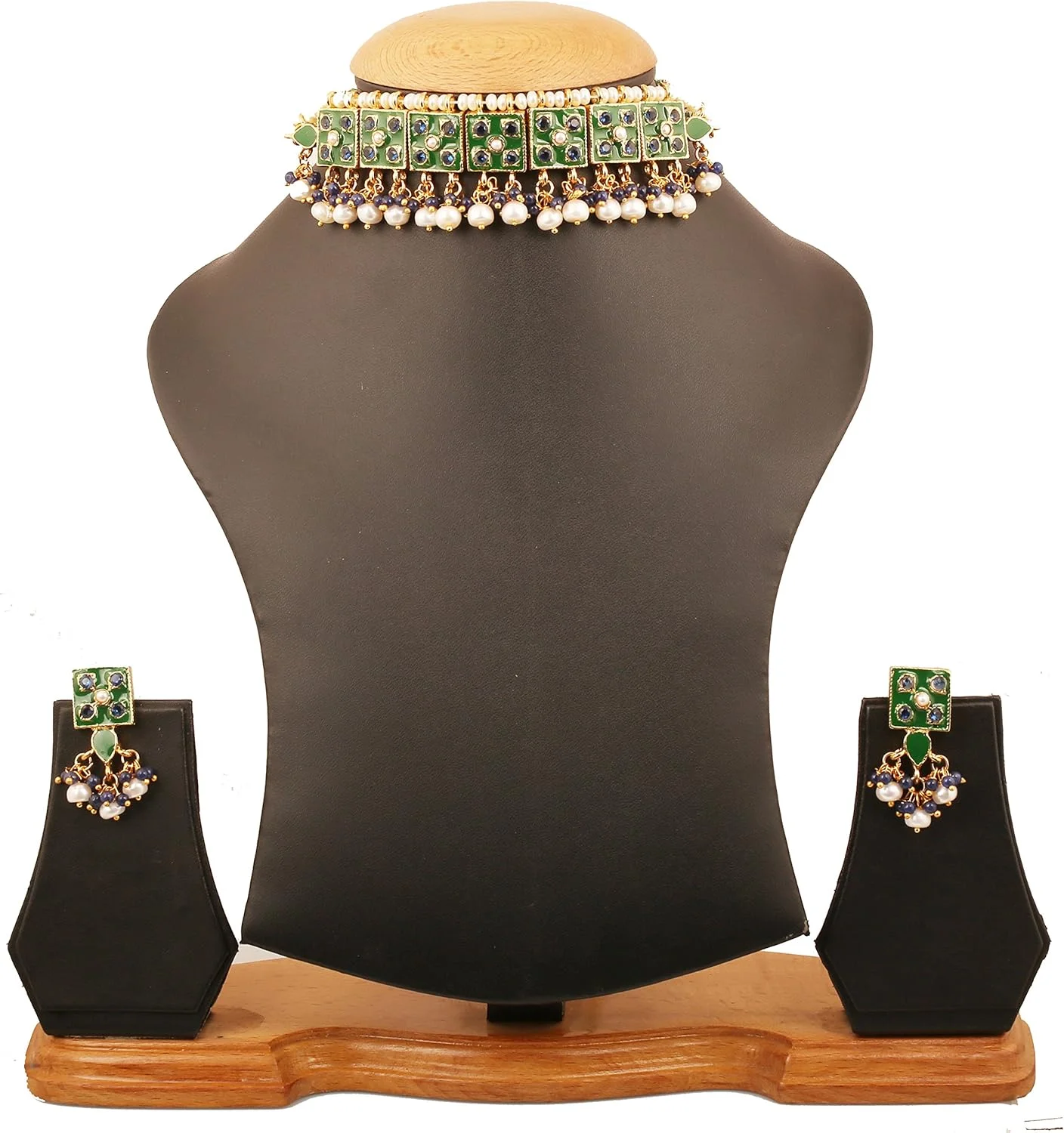 ست گردنبند چوکر مجلسی زنانه با طراحی نفیس، نگین های رنگارنگ و طرح های طلایی و نقره ای