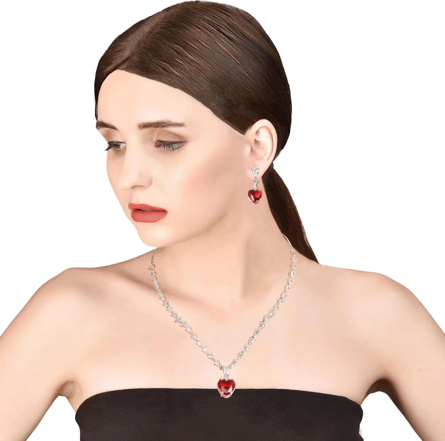 گردنبند و گوشواره های نگین دار زنانه تاچ استون با روکش طلایی، طلای سفید یا رزگلد، زنجیر بزرگ، جواهرات طراح. گردنبند و گوشواره های نگین دار زنانه تاچ استون با روکش طلایی، طلای سفید یا رزگلد، زنجیر بزرگ، جواهرات طراح.