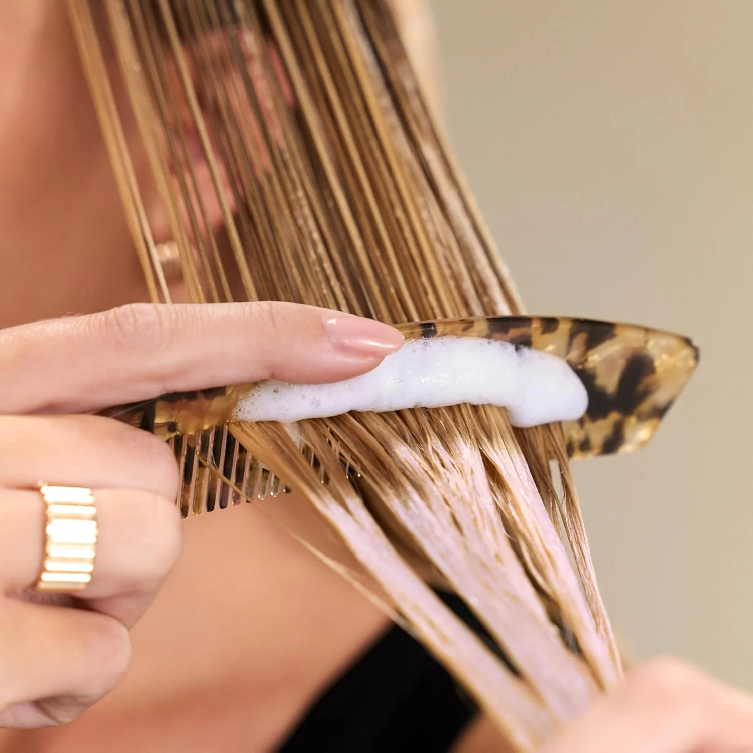 موس حالت دهنده حجم دهنده مو نکی - موس حجم دهنده سبک با محافظت در برابر حرارت - برای موهای نازک و کم حجم - مرطوب کننده - حجم طولانی مدت بدون چسبندگی - 150 میلی لیتر