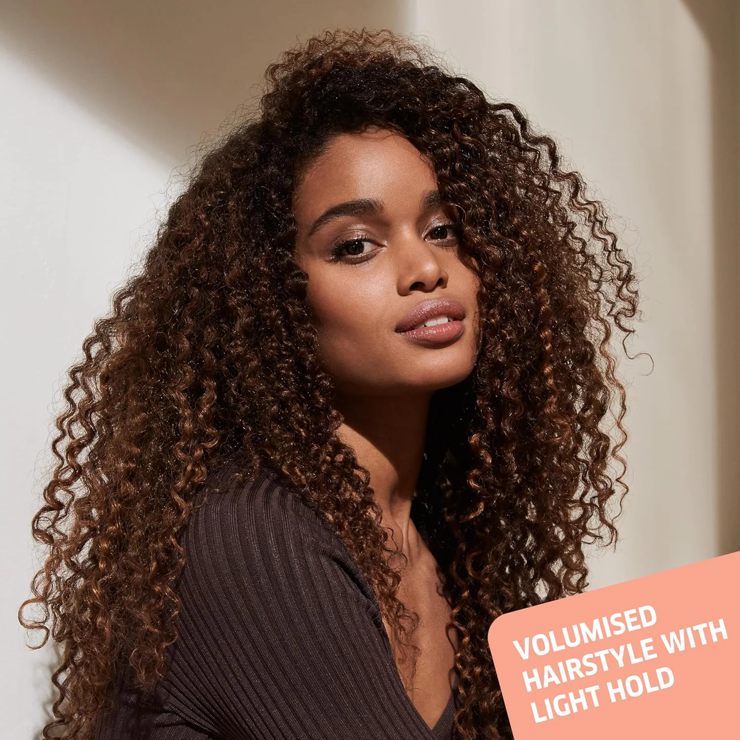 موس حجم دهنده مو ولا پروفشنال EIMI، محافظت از مو در برابر خشکی و حرارت در هنگام سشوار، حالت دهی ملایم و طبیعی، فرمول جدید، 300 میلی لیتر موس حجم دهنده مو ولا پروفشنال EIMI، محافظت از مو در برابر خشکی و حرارت در هنگام سشوار، حالت دهی ملایم و طبیعی، فرمول جدید، 300 میلی لیتر