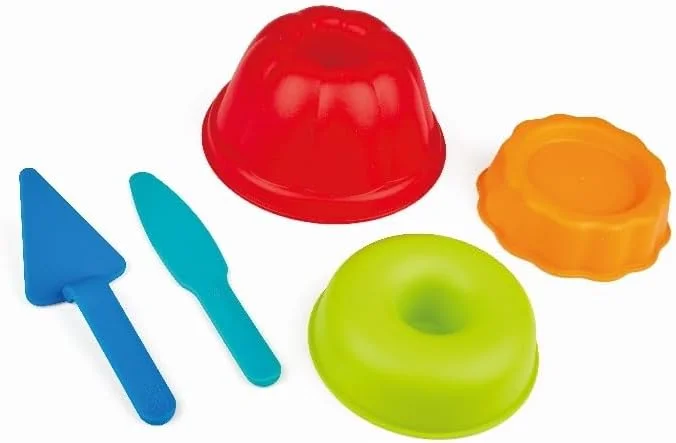 ست اسباب بازی شن و ماسه سه نفره نانوایی Hape برای کودکان نوپا، مجموعه 5 تکه اسباب بازی ساحل و شن برای کودکان، قالب های پخت شن و ماسه اسباب بازی برای کودکان، چند رنگ، مناسب برای 18 ماه به بالا