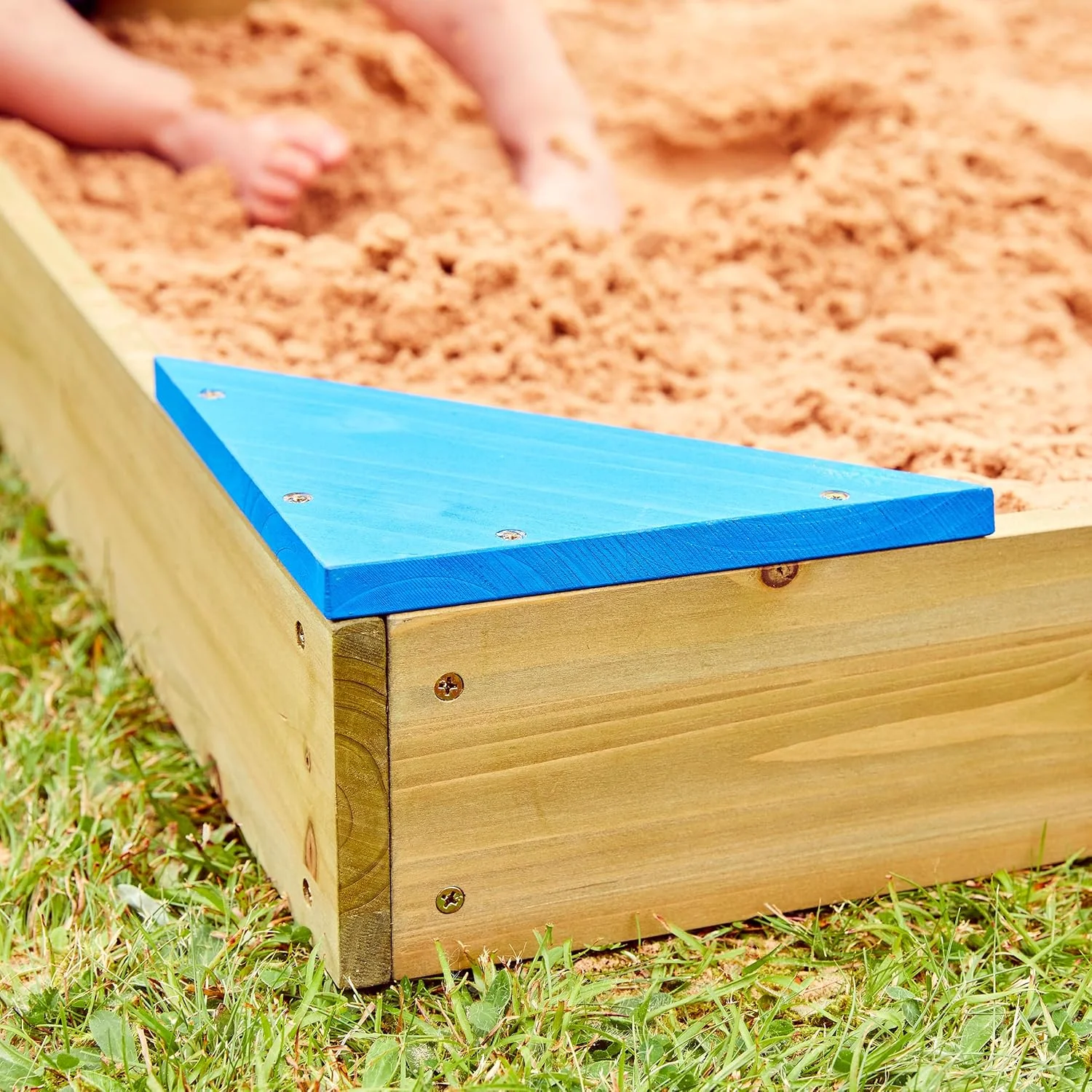 حوضچه شن چوبی TP Toys به همراه درب و آستر، حوضچه شن برای کودکان بالای 2 سال حوضچه شن چوبی TP Toys به همراه درب و آستر، حوضچه شن برای کودکان بالای 2 سال