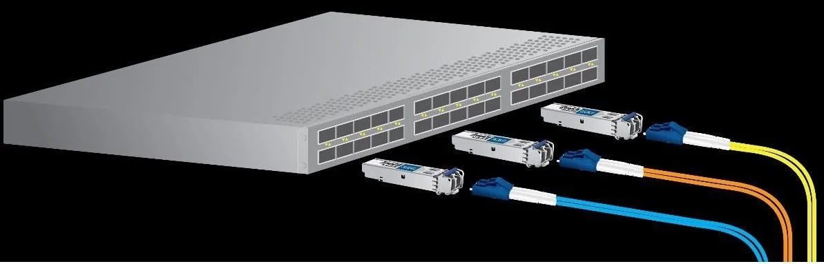 فرستنده و گیرنده C2G سازگار با Dell 407-BBOJ 10GBase-SR SFP+ (MMF، 850 نانومتر، 300 متر، LC، DOM) سازگار با TAA (407-BBOJ-LEG)