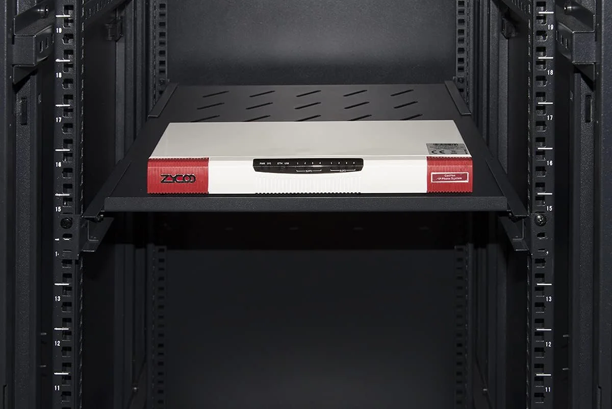 قفسه 19 اینچی Connetto برای رک، قابل افزایش طول تا 550 میلی‌متر به همراه 4 قلاب مشکی