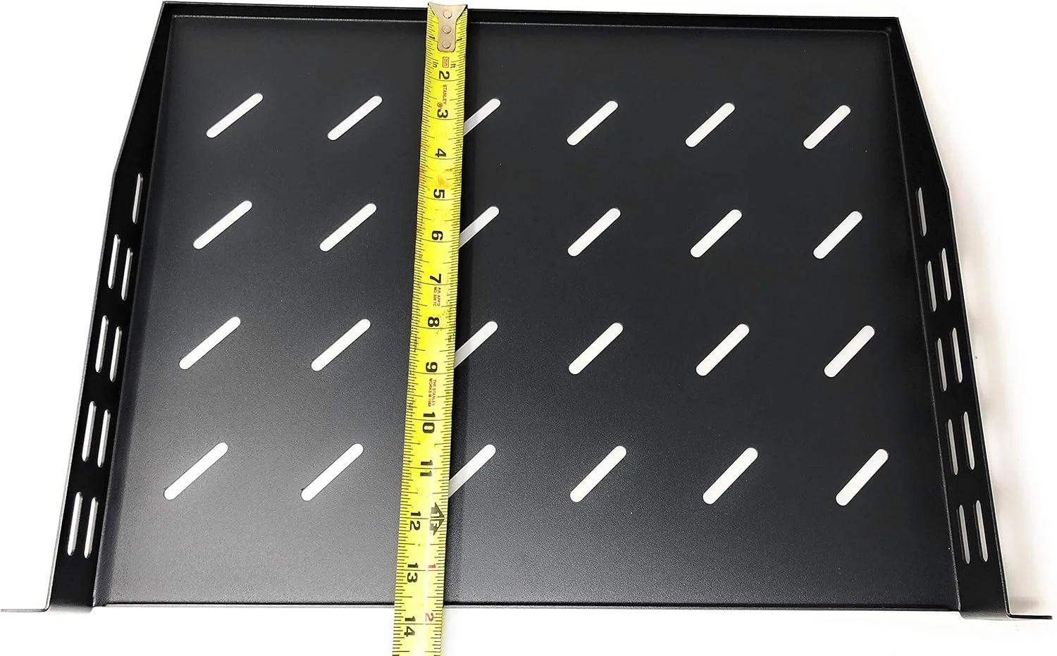 سینی رک معلق جهانی کنوکو، عمق 34.8 سانتی متر، برای رک های تجهیزات 19 اینچی. فولاد نورد سرد 1.2 میلی متری سنگین، ظرفیت 27 کیلوگرم (مشکی 1U x 34.8 سانتی متر)