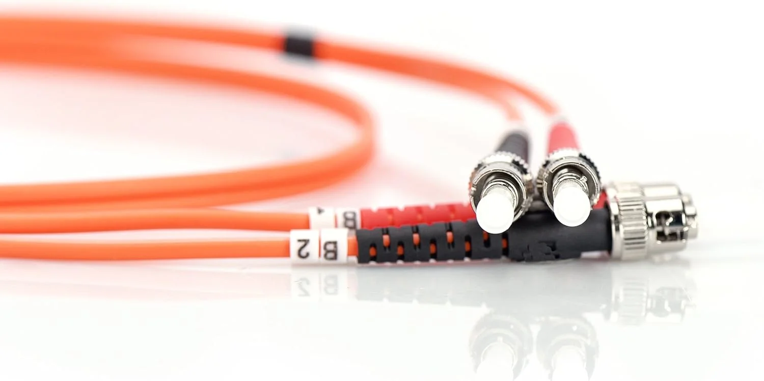 کابل پچ فیبر نوری DIGITUS LWL OM2-5 m ST به ST - LSZH - دوبلکس مالتی مود 50/125µ - 10 گیگابیت بر ثانیه - نارنجی کابل پچ فیبر نوری DIGITUS LWL OM2-5 m ST به ST - LSZH - دوبلکس مالتی مود 50/125µ - 10 گیگابیت بر ثانیه - نارنجی