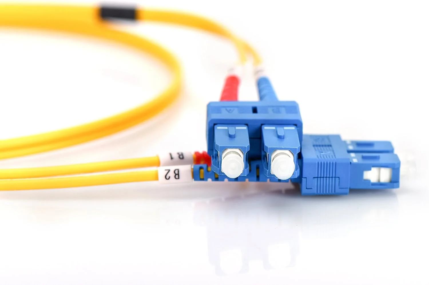 کابل فیبر نوری Digitus LWL پچ کورد OS2-10 متری SC به SC - LSZH - دوبلکس سینگل مود 09/125µ - 10 گیگابیت بر ثانیه - زرد کابل فیبر نوری Digitus LWL پچ کورد OS2-10 متری SC به SC - LSZH - دوبلکس سینگل مود 09/125µ - 10 گیگابیت بر ثانیه - زرد