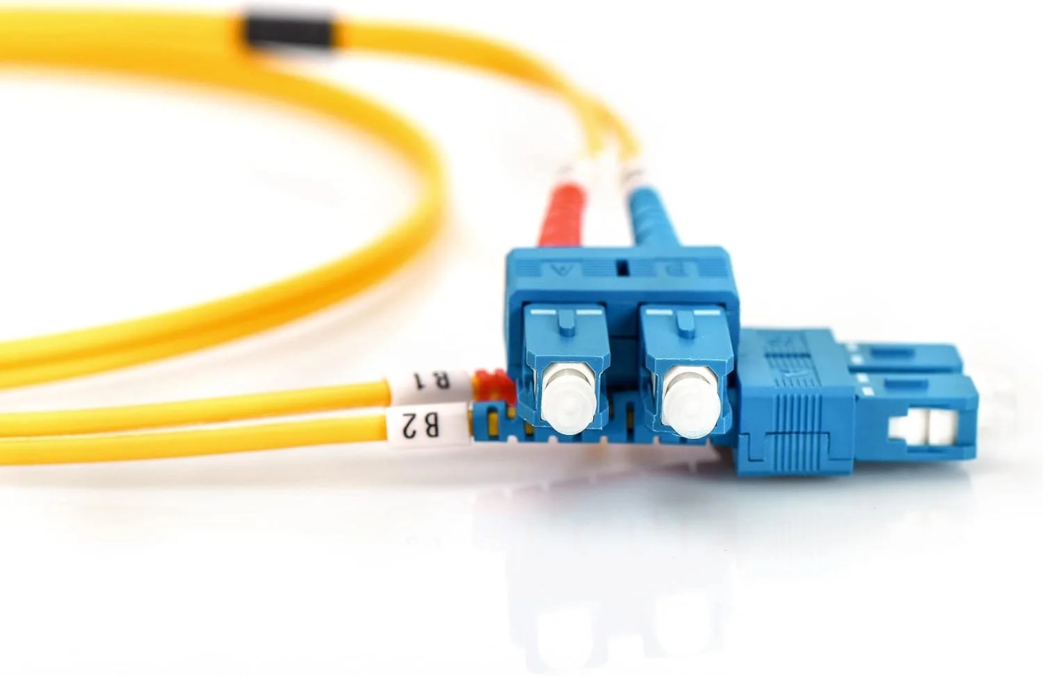 کابل فیبر نوری DIGITUS LWL OS2-5 متری SC به SC - LSZH - دوبلکس سینگل مود 09/125µ - 10 گیگابیت بر ثانیه - زرد کابل فیبر نوری DIGITUS LWL OS2-5 متری SC به SC - LSZH - دوبلکس سینگل مود 09/125µ - 10 گیگابیت بر ثانیه - زرد