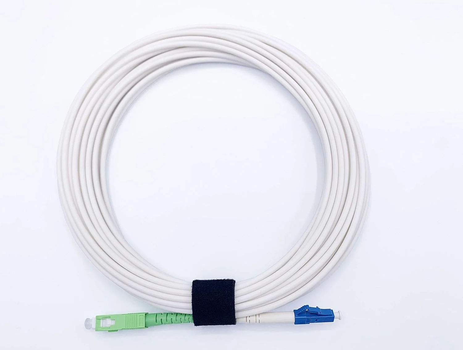 Elfcam® - کابل فیبر نوری 10 متری SC/APC به LC/UPC سینگل مود سیمپلکس 9/125 میکرومتر، کابل پچ فیبر نوری LSZH، سفید (10 متر) Elfcam® - کابل فیبر نوری 10 متری SC/APC به LC/UPC سینگل مود سیمپلکس 9/125 میکرومتر، کابل پچ فیبر نوری LSZH، سفید (10 متر)