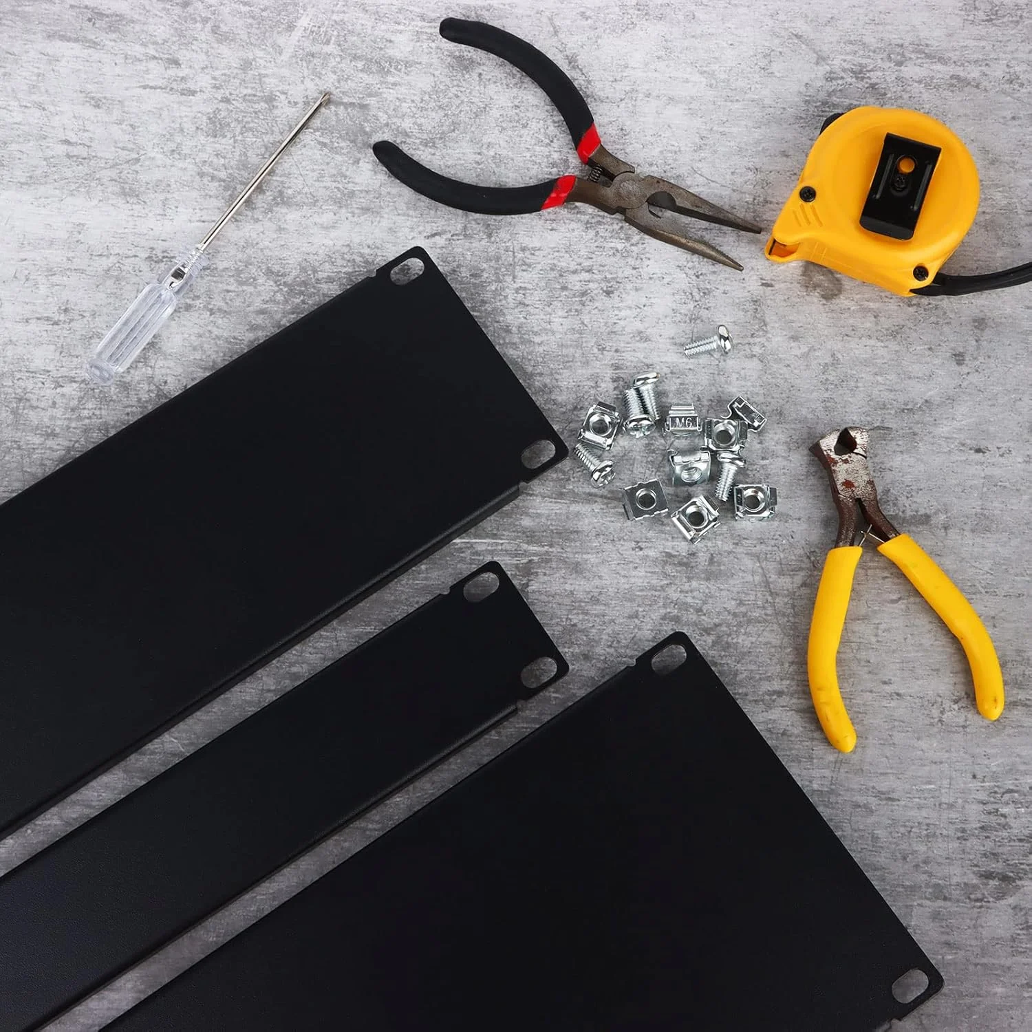 پنل های خالی Uoeo، بسته 4 عددی شامل پنل های 1U/2U/3U/4U، پنل فلزی جدا شده، پنل پرکننده برای رک سرور یا کابینت شبکه، مشکی، 4 سایز