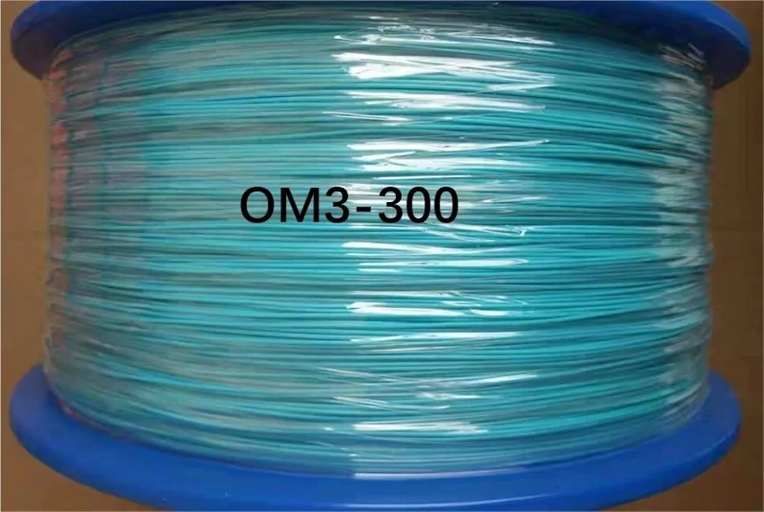کابل فیبر نوری 0.9 میلی‌متری HAIZHI، چند حالته OM3-300، رنگی برای پیگتیل‌های فیبر نوری، کابل فیبر نوری FTTH، 2.5 کیلومتر در هر حلقه، 2500 متر