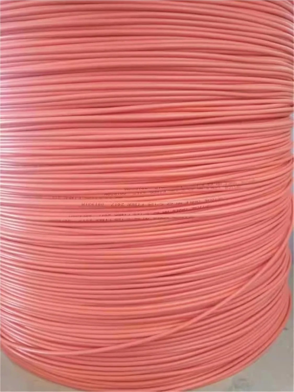 کابل فیبر نوری 50/125um 62.5/125um 2mm سیمپلکس مالتی مود نارنجی برای پچ کورد فیبر نوری ftth 2km/رول 2000 متر (50-125LSZH)