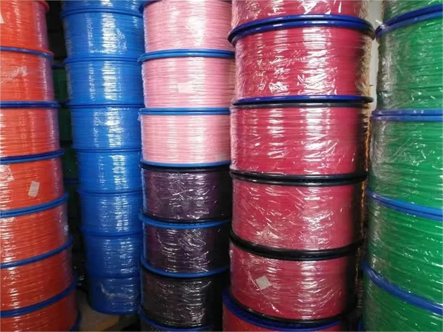 کابل فیبر نوری روکش دار 0.9 میلی متری G652D تک حالته رنگی آبی نارنجی سفید طوسی قهوه ای سیم فیبر 2.5 کیلومتر/رول 2500 متر (سفید)