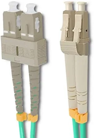 کابل فیبر نوری Qoltec 54350، طول 3 متر، LC/UPC به SC/UPC، OM4، سبز کابل فیبر نوری Qoltec 54350، طول 3 متر، LC/UPC به SC/UPC، OM4، سبز