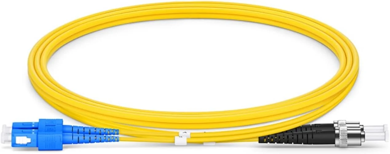 کابل فیبر نوری XTND Connect SC/UPC به ST/UPC سینگل مود 9/125µm داپلکس 3mm LSZH رنگ زرد، جامپر فیبر نوری پارت نامبر: XTNDIPC02DXA1030SCST (1 متر)