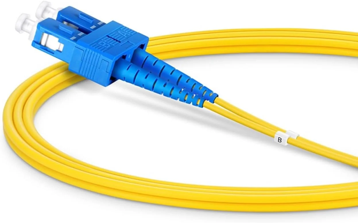 کابل فیبر نوری XTND Connect SC/UPC به ST/UPC سینگل مود 9/125µm داپلکس 3mm LSZH رنگ زرد، جامپر فیبر نوری پارت نامبر: XTNDIPC02DXA1030SCST (1 متر)