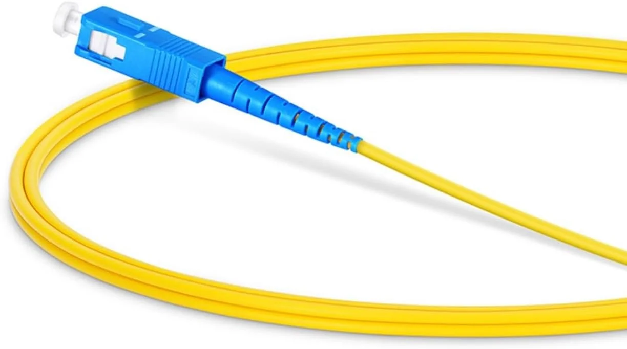 کابل فیبر نوری XTND Connect SC/UPC به SC/A PC سینگل مود 9/125µm سیمپلکس 3mm LSZH رنگ زرد، جامپر فیبر نوری پارت نامبر: XTNDIPC02SX2D030SCSA (150 متر) کابل فیبر نوری XTND Connect SC/UPC به SC/A PC سینگل مود 9/125µm سیمپلکس 3mm LSZH رنگ زرد، جامپر فیبر نوری پارت نامبر: XTNDIPC02SX2D030SCSA (150 متر)